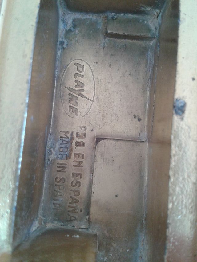 SACAPUNTAS PLAYME CENTRE GEORGES POMPIDOU