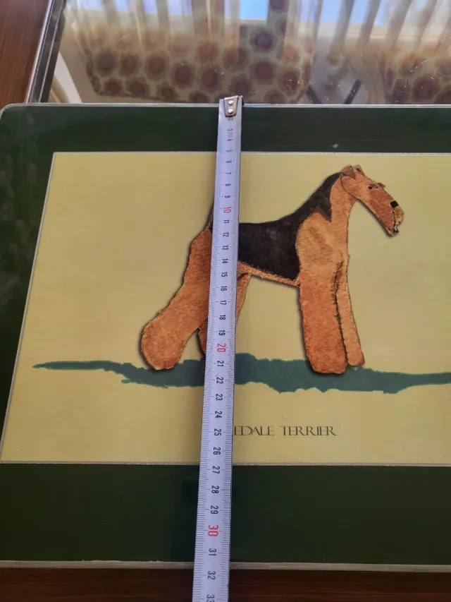 Salvamanteles Vintage Airedale Terrier