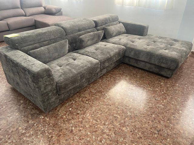 SOFÁ CHAISE LOUNGE GRÍS TELA