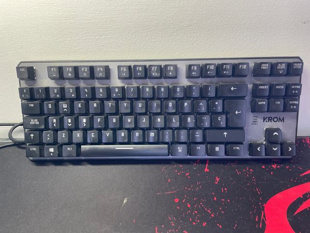 Teclado Gaming Krom kerner TKL