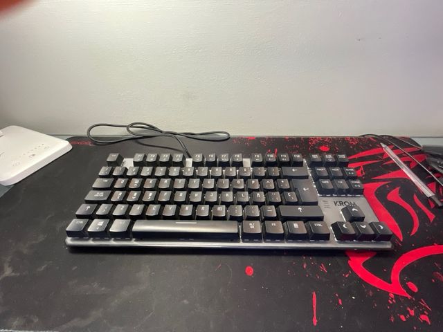 Teclado Gaming Krom kerner TKL