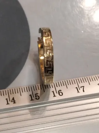 Pendientes de aro unisex de oro nuevos