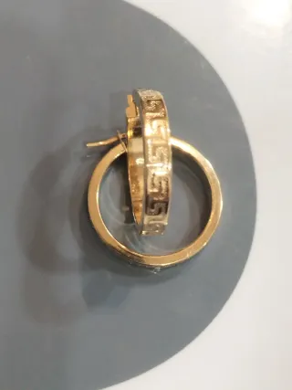 Pendientes de aro unisex de oro nuevos