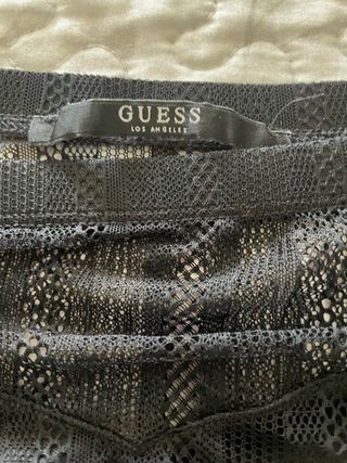 Top Guess Negro Manga Acampanada Talla M