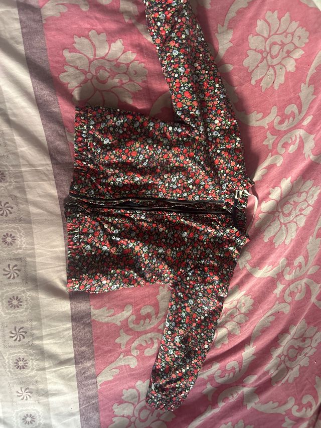 Chaqueta floral niña