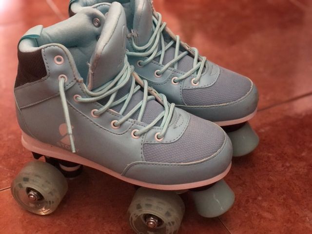 Patines 4 ruedas T36