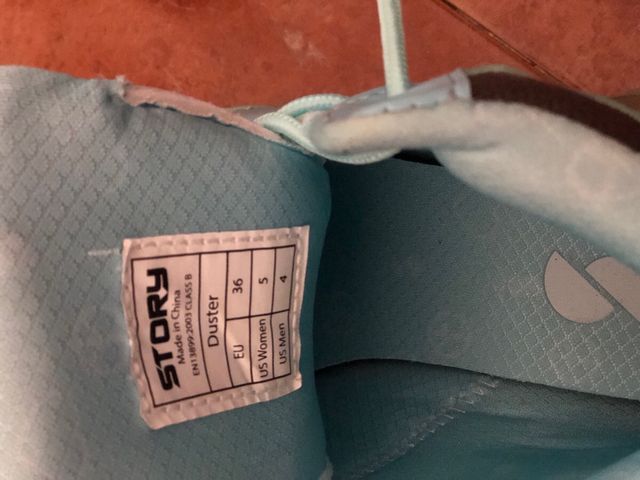 Patines 4 ruedas T36