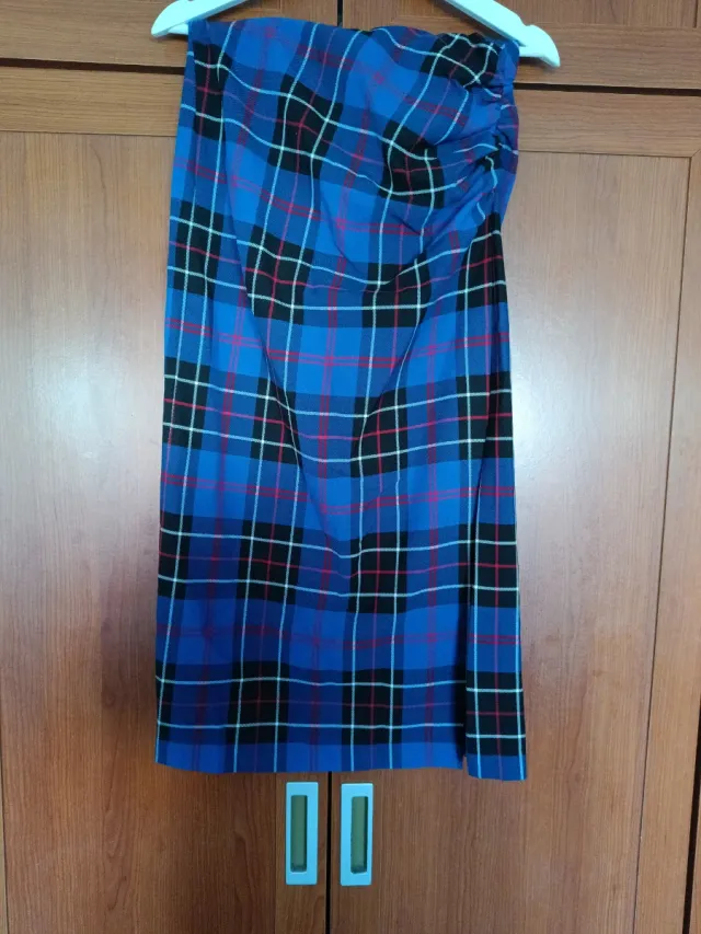 Falda de cuadros azul