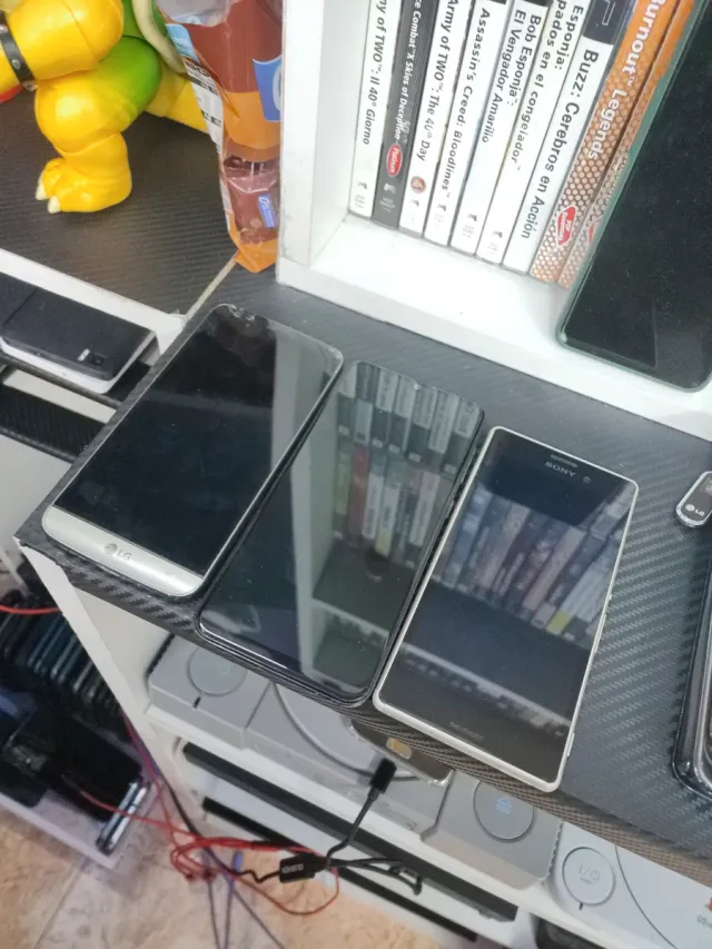 LG G5, Samsung A50, Sony M4