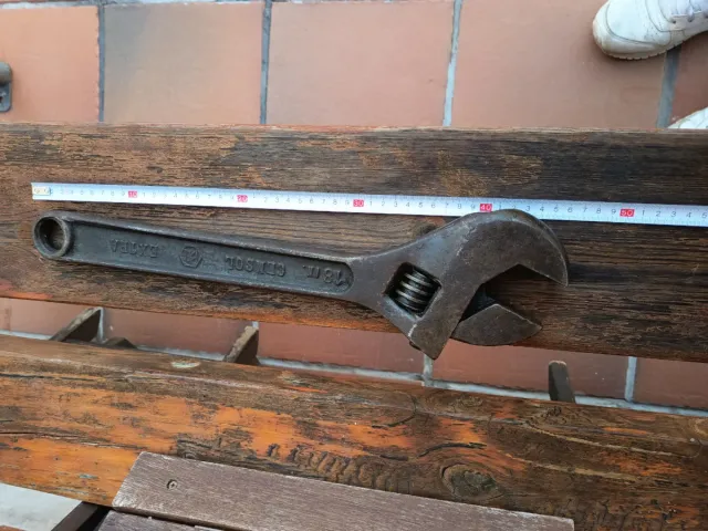 Llave inglesa grande EXTRA 18