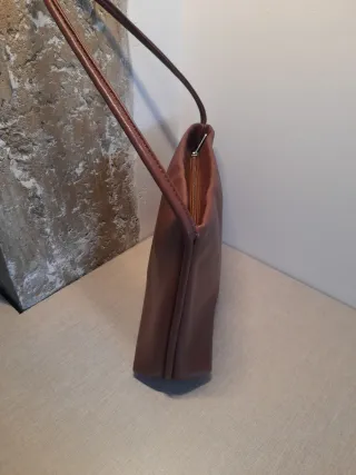 Bolso de piel marrón ACOSTA