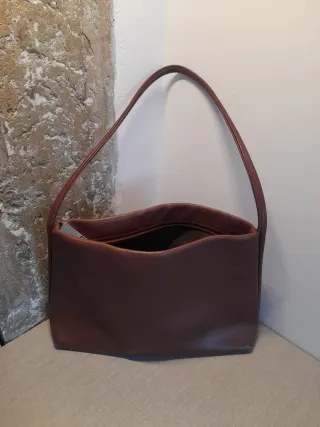Bolso de piel marrón ACOSTA