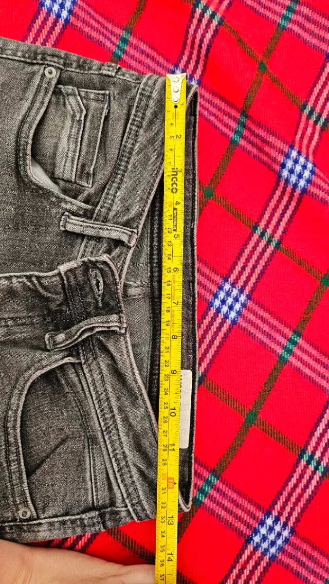 Vaqueros sin estrenar