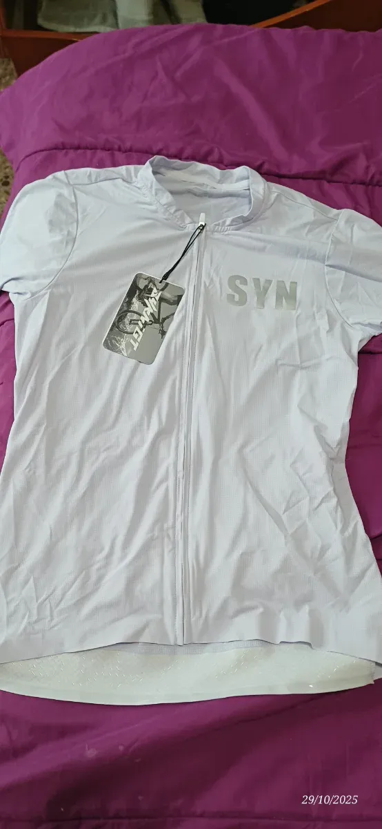 SYN Camiseta Deportiva Blanca
