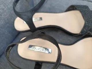 Botas y Sandalias Talla 40 Negras