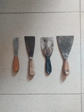 4 Rasquetas / Espátulas