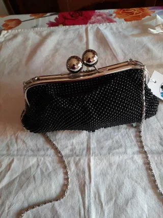 Borsetta vintage perla nera con catena