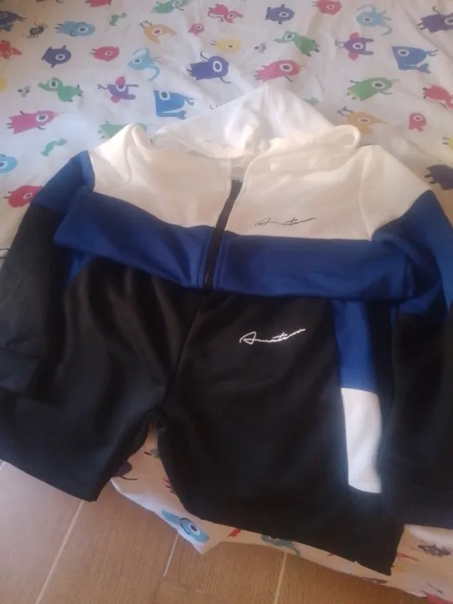 Conjunto deportivo infantil