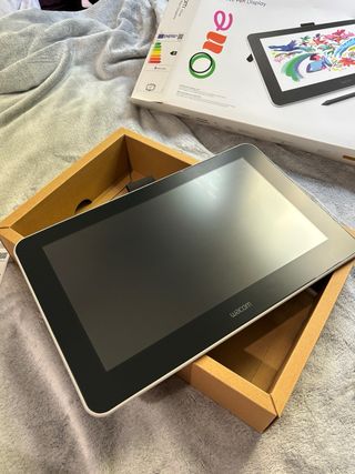 Tableta gráfica Wacom One Creative Pen Display