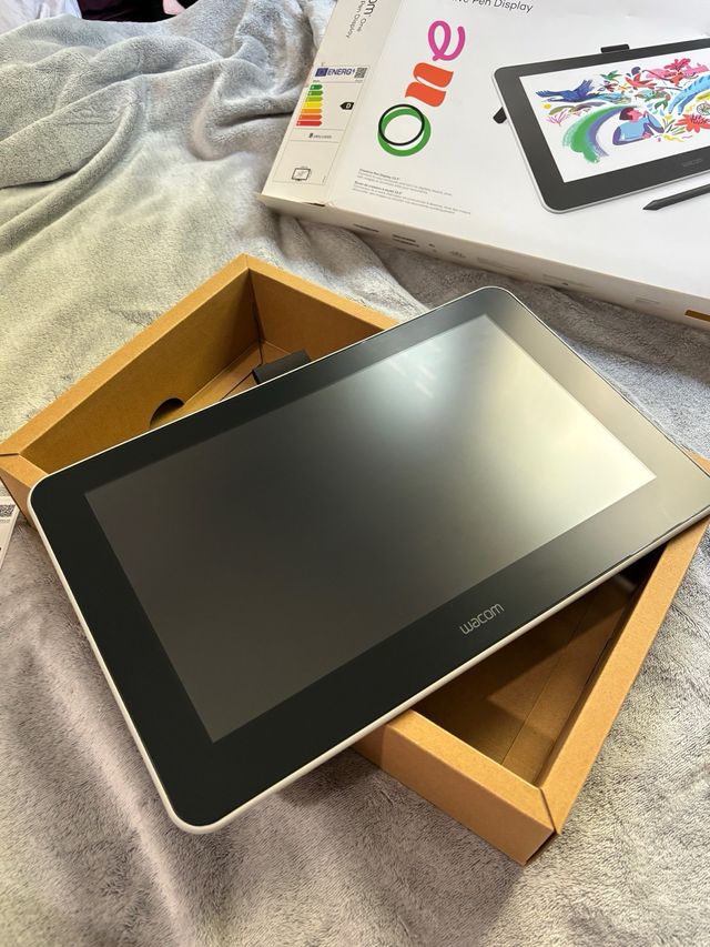 Tableta gráfica Wacom One Creative Pen Display