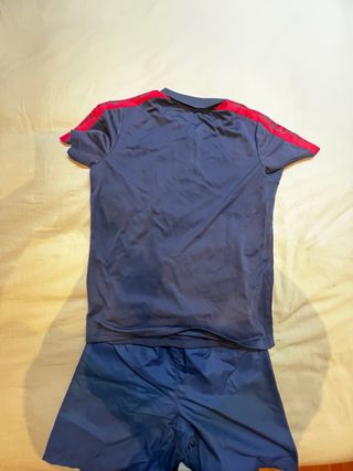 Conjunto Padel Bullpadel Azul y Rojo