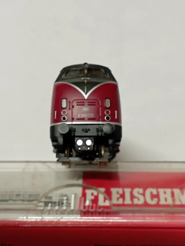 Locomotora V200 Fleischman n