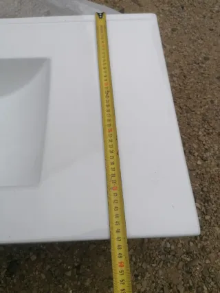 Lavabo de cerámica blanco