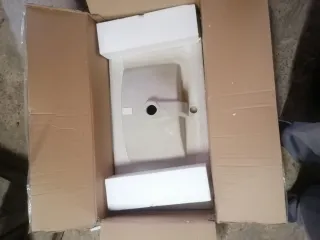 Lavabo de cerámica blanco