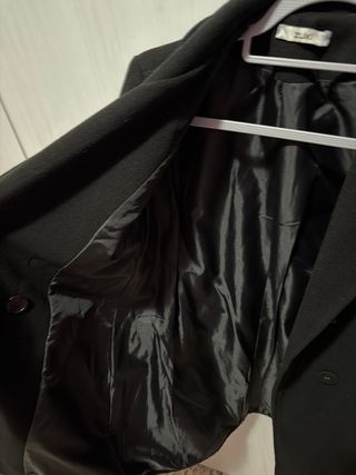 Cappotto nero doppiopetto