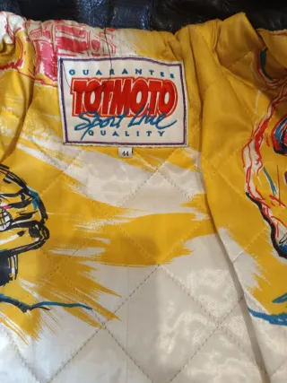 Traje de cuero para moto.