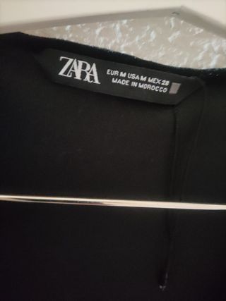 Vestido Zara terciopelo botones circonita