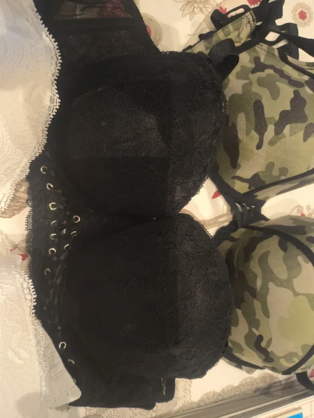 Reggiseni bianchi vari 5 misura