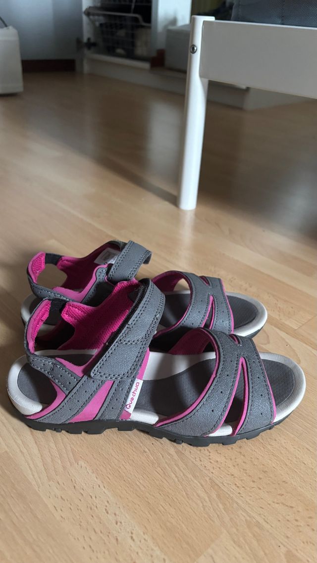 Sandalias Quechua niña grises y rosas