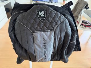 Chaqueta de moto negra