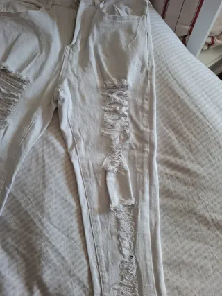 Pantalones vaqueros blancos rotos hombre