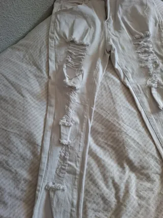 Pantalones vaqueros blancos rotos hombre