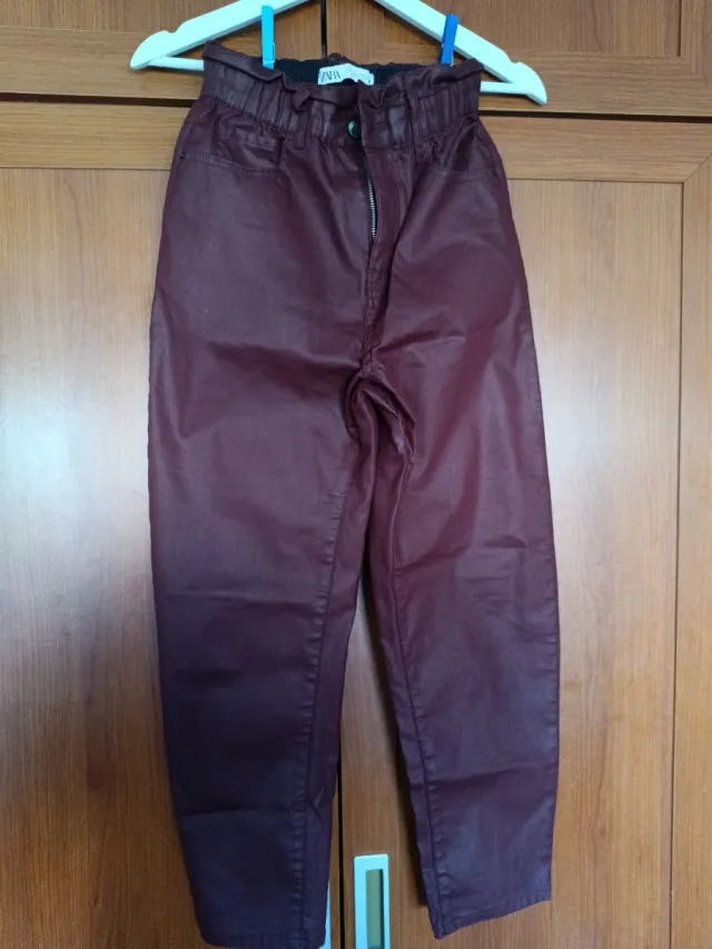 Pantalón Zara morado
