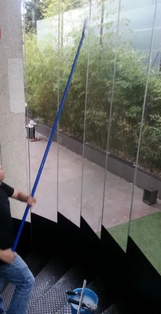 Limpieza de cristales  Neteja de vidres