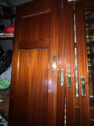 7 Puertas de Madera Maciza.  3