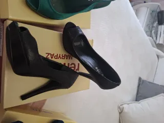 3 pares zapatos Marypaz negros, azules, verdes.