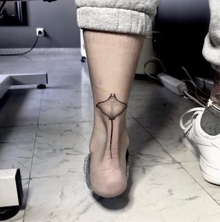 Tatuaje línea fina/fine line tattoo