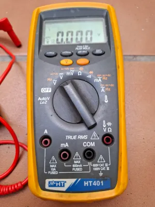 Multímetro HT401