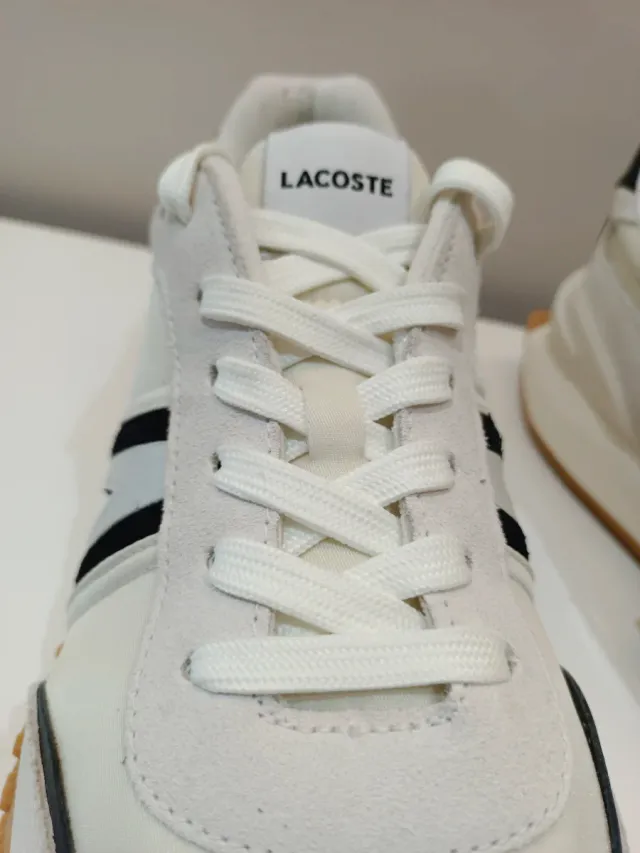 Zapatillas Lacoste Beige y Negras