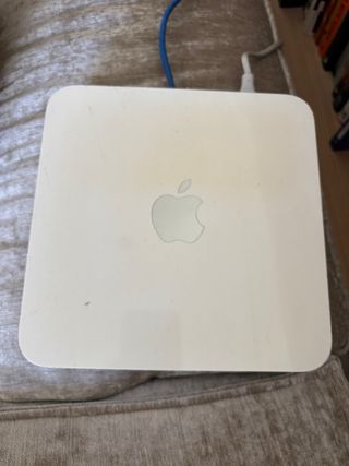 Apple AirPort Extreme Base Station