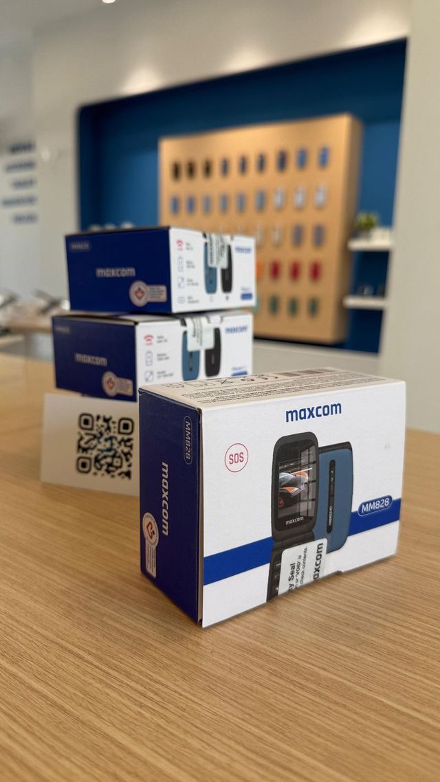 Maxcom MM828 Azul y Negro, Precintados y Factura