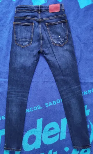 Vaquero pitillo elástico Zara Boys.