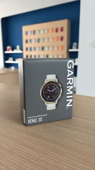 Garmin Venu 3S Gris Gold