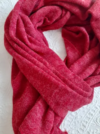 Bufanda roja de punto