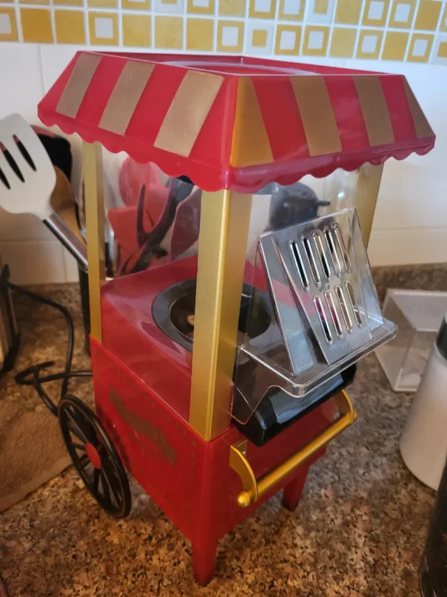 Máquina de Palomitas Estilo Circo Roja
