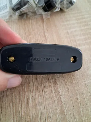 14 Interruptores con Indicador LED